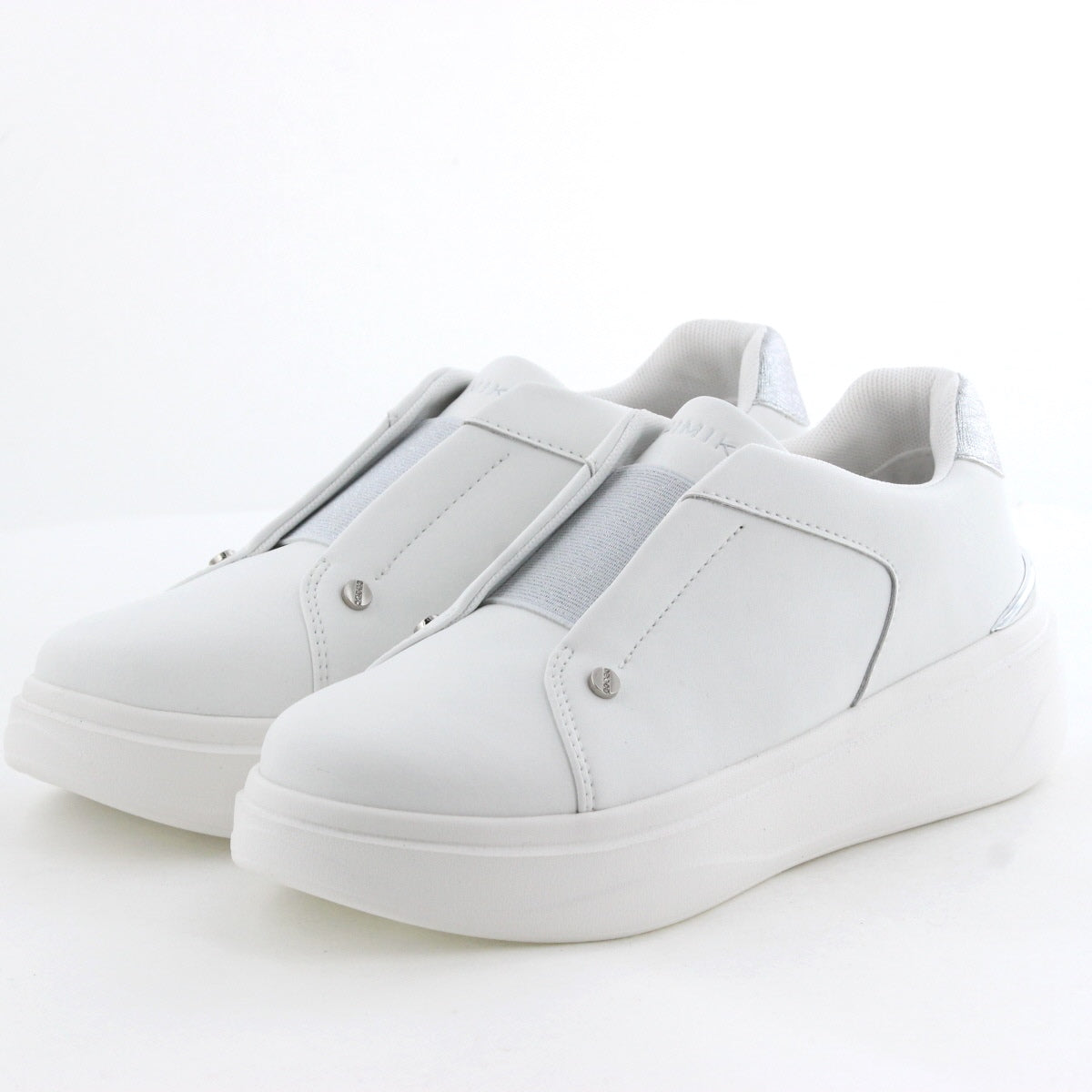 【SALE】ゴアスリッポンスニーカー/657103