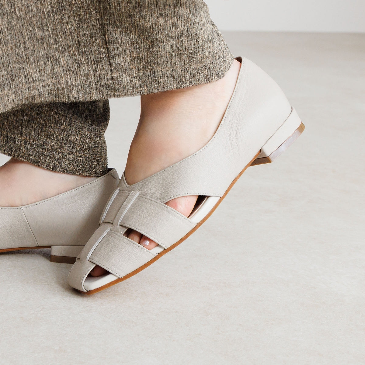 【26SS】グルカパンプス/661104