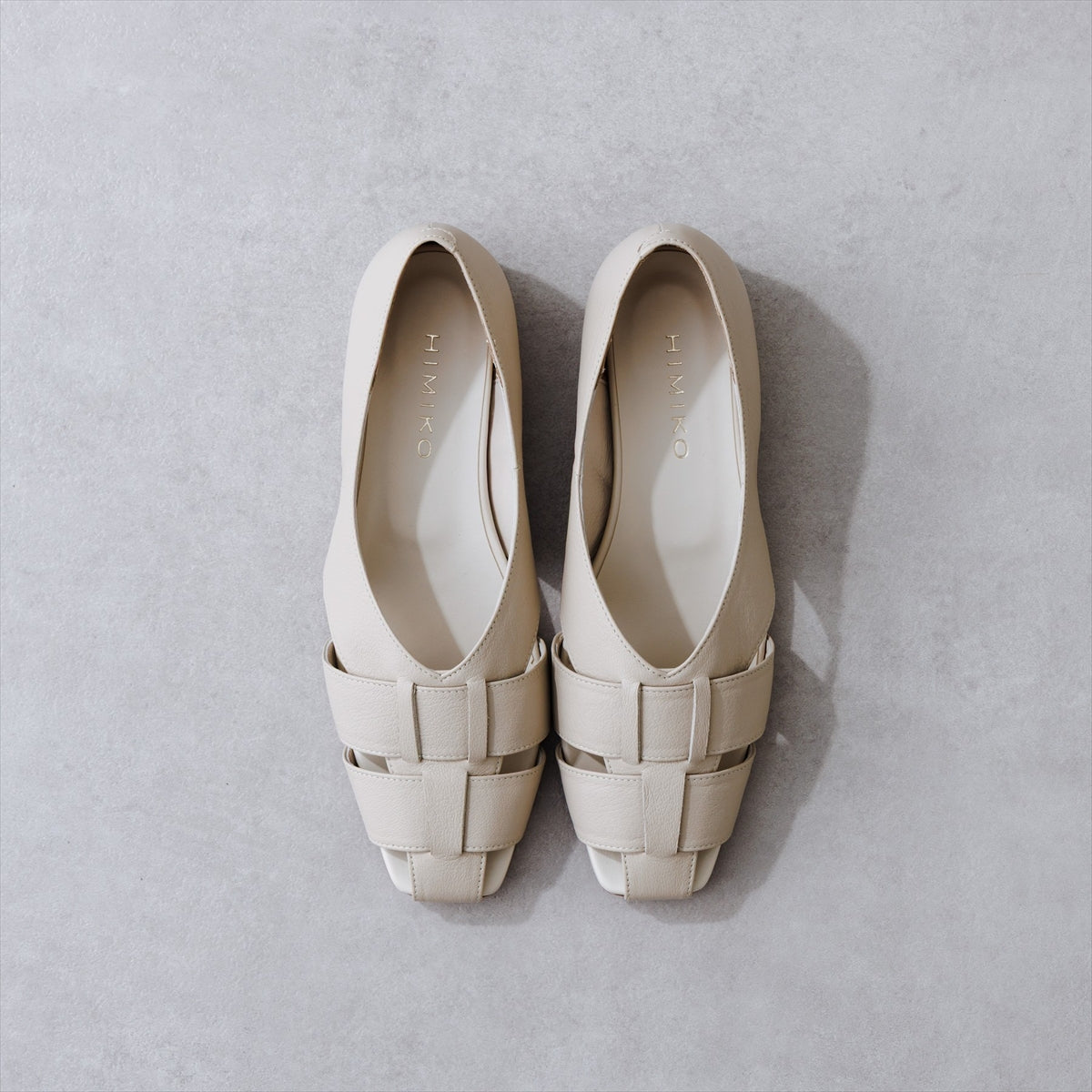 【26SS】グルカパンプス/661104
