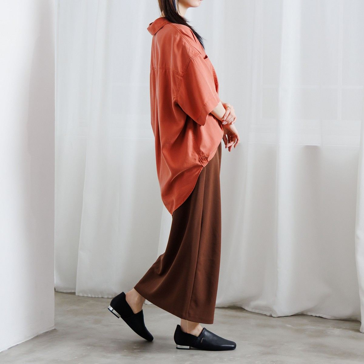 【オンラインショップ限定カラー入荷／瞬間フィット】ハンズフリーストレッチレザーパンプス/661118