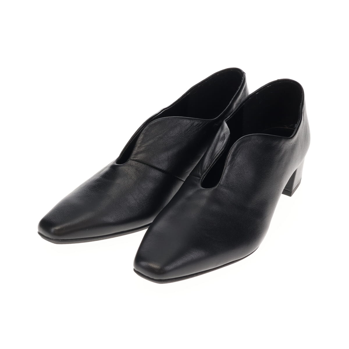 《予約／10月上旬入荷予定》【26AW】Uカットハイバンプシューズ/661313