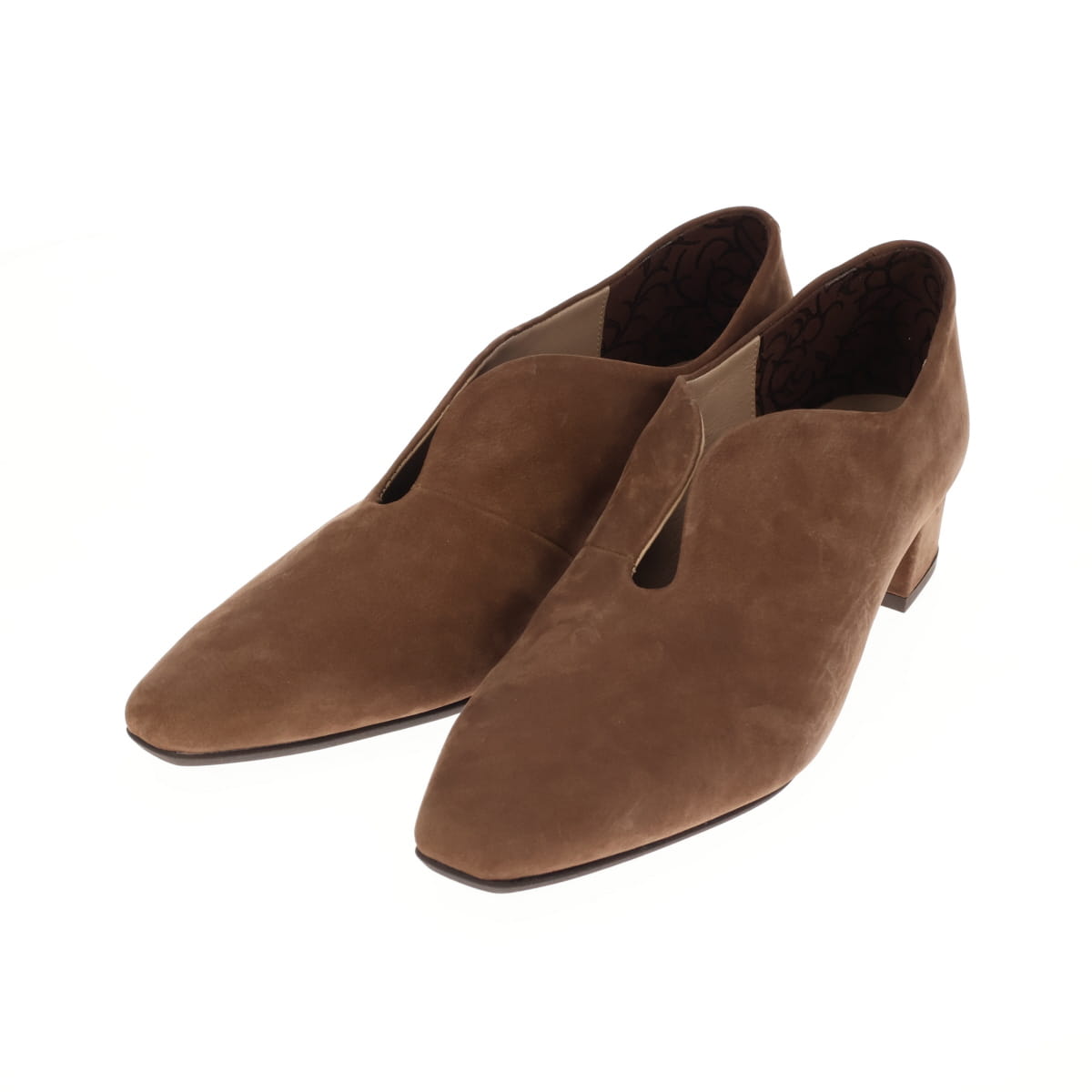 《予約／10月上旬入荷予定》【26AW】Uカットハイバンプシューズ/661313