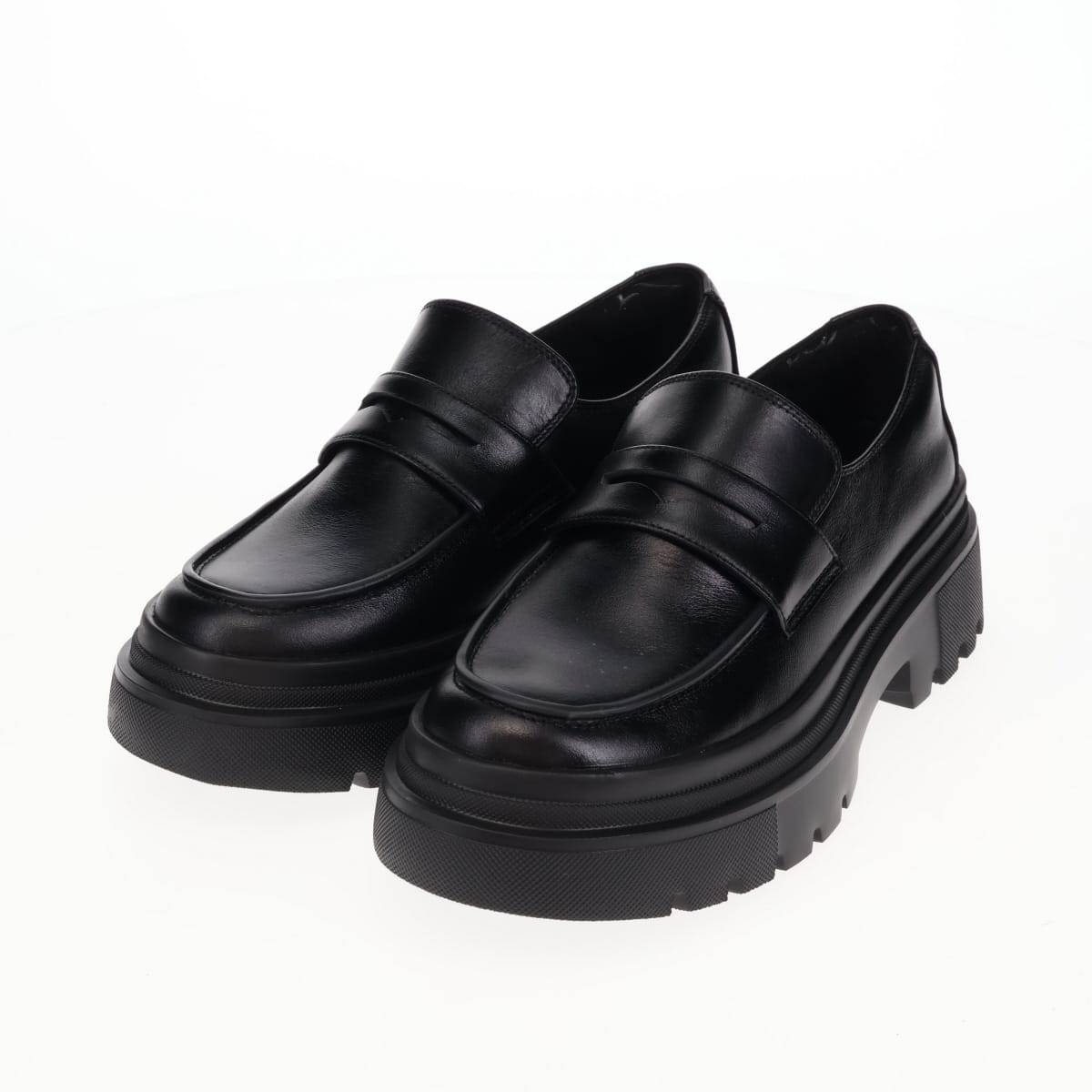 《予約／11月上旬入荷予定》【26AW】スニーカーソールローファー/661315