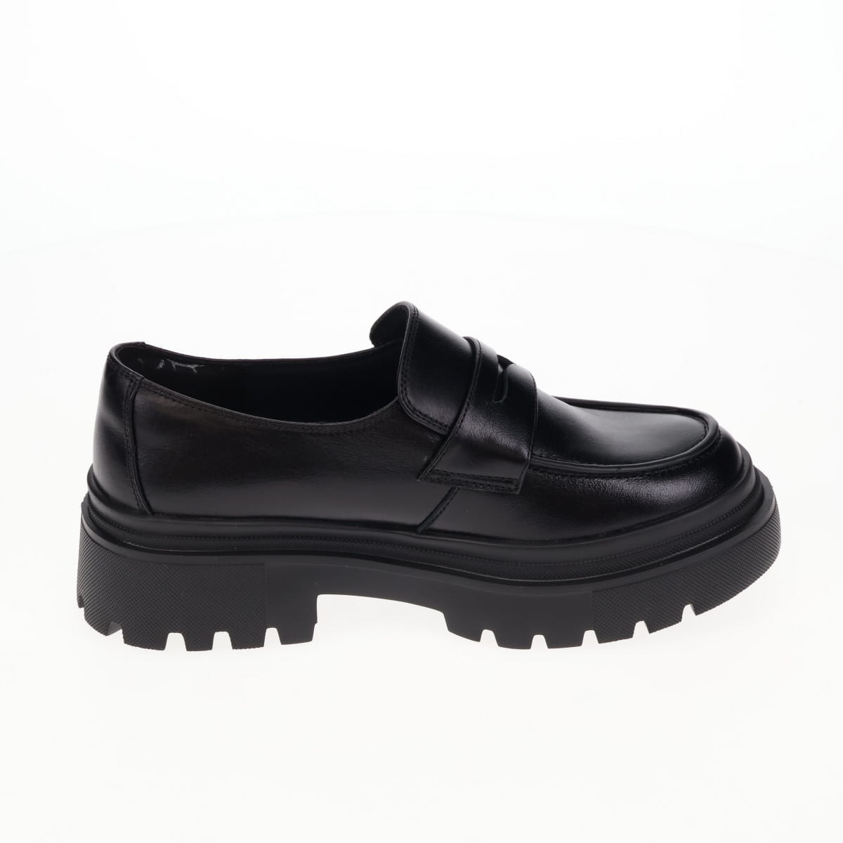 《予約／11月上旬入荷予定》【26AW】スニーカーソールローファー/661315
