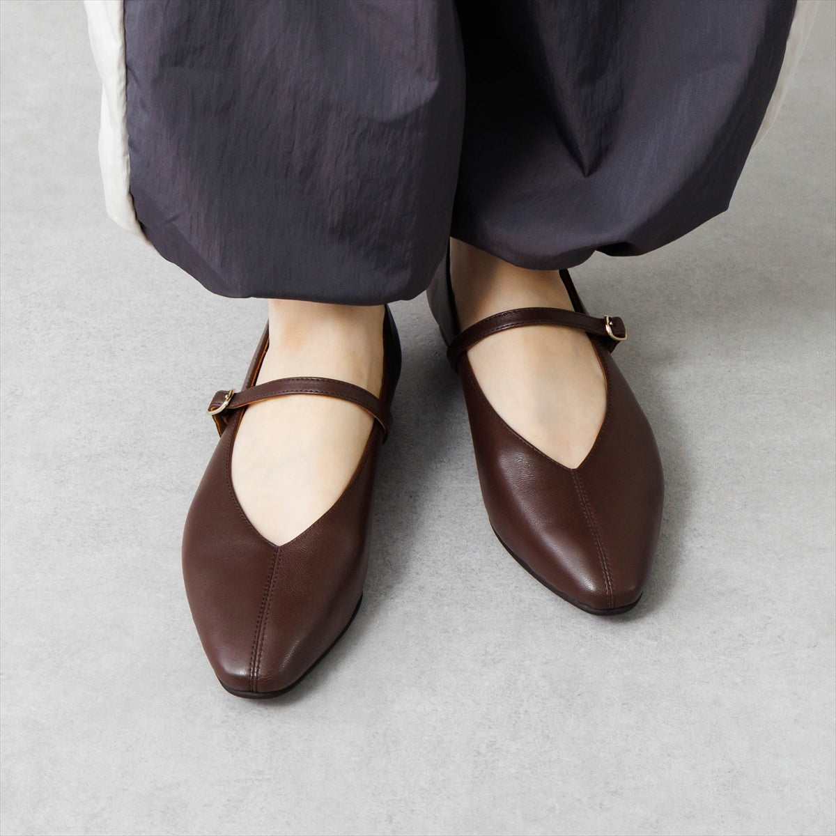 【26AW】メリージェーンフラットパンプス/661317