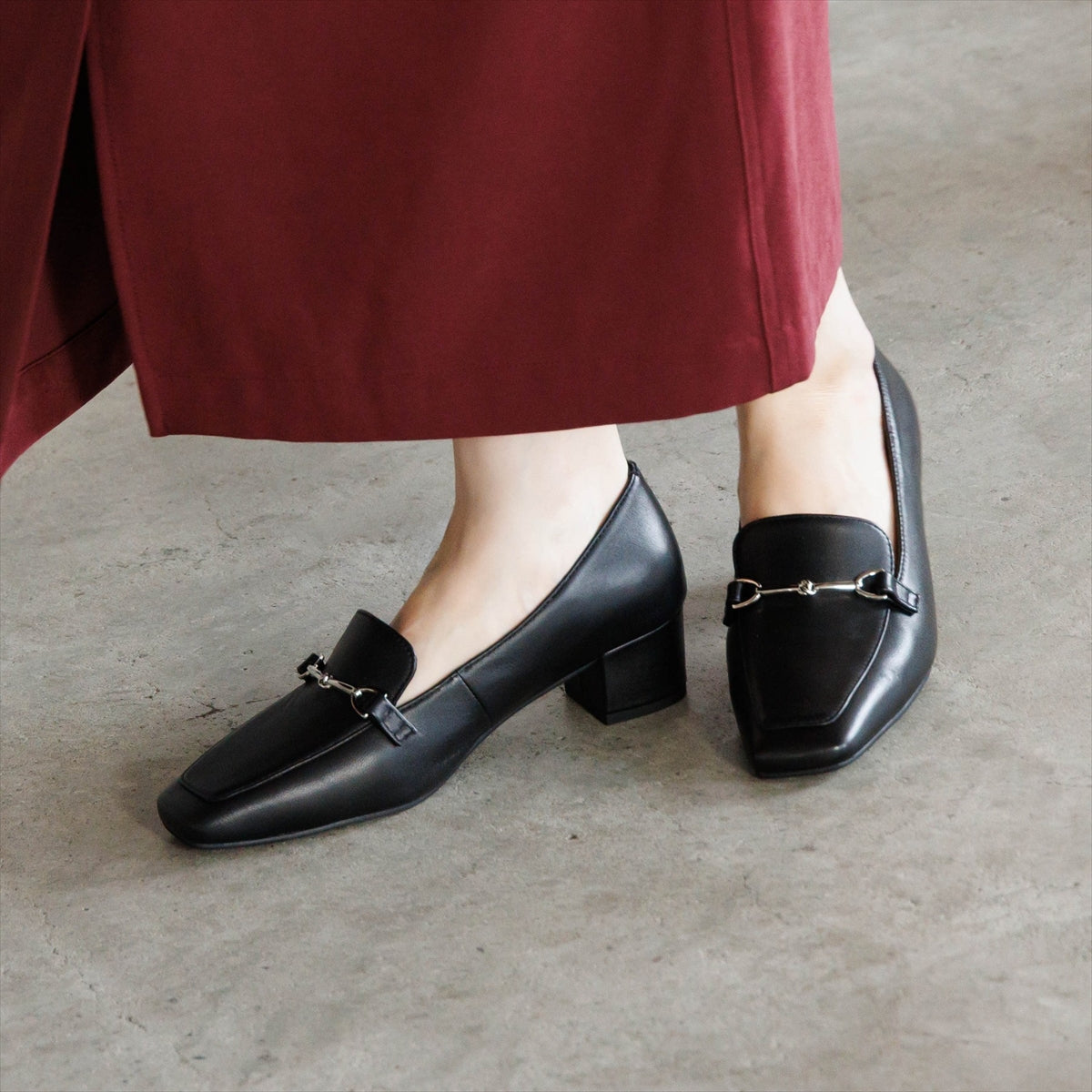 《予約／9月中旬入荷予定》【26AW】4cmヒールビットローファー/661320