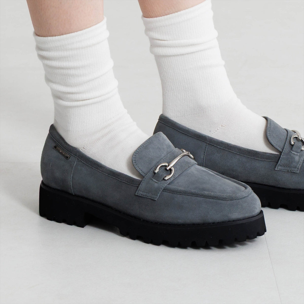 《予約／9月中旬入荷予定》【26AW】トラックソールビットローファー/661322