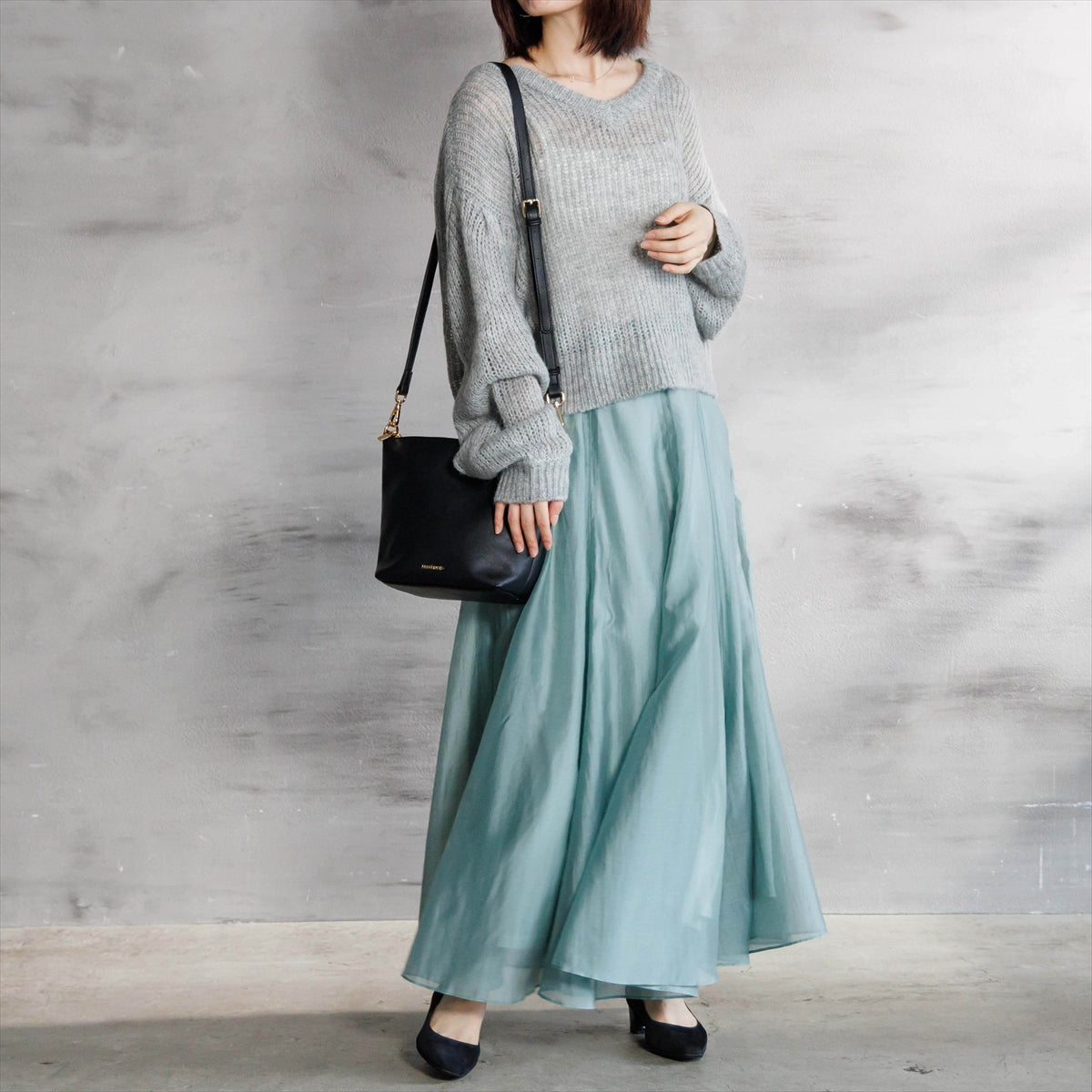【26AW】4cmヒールスクエアトゥパンプス/661326