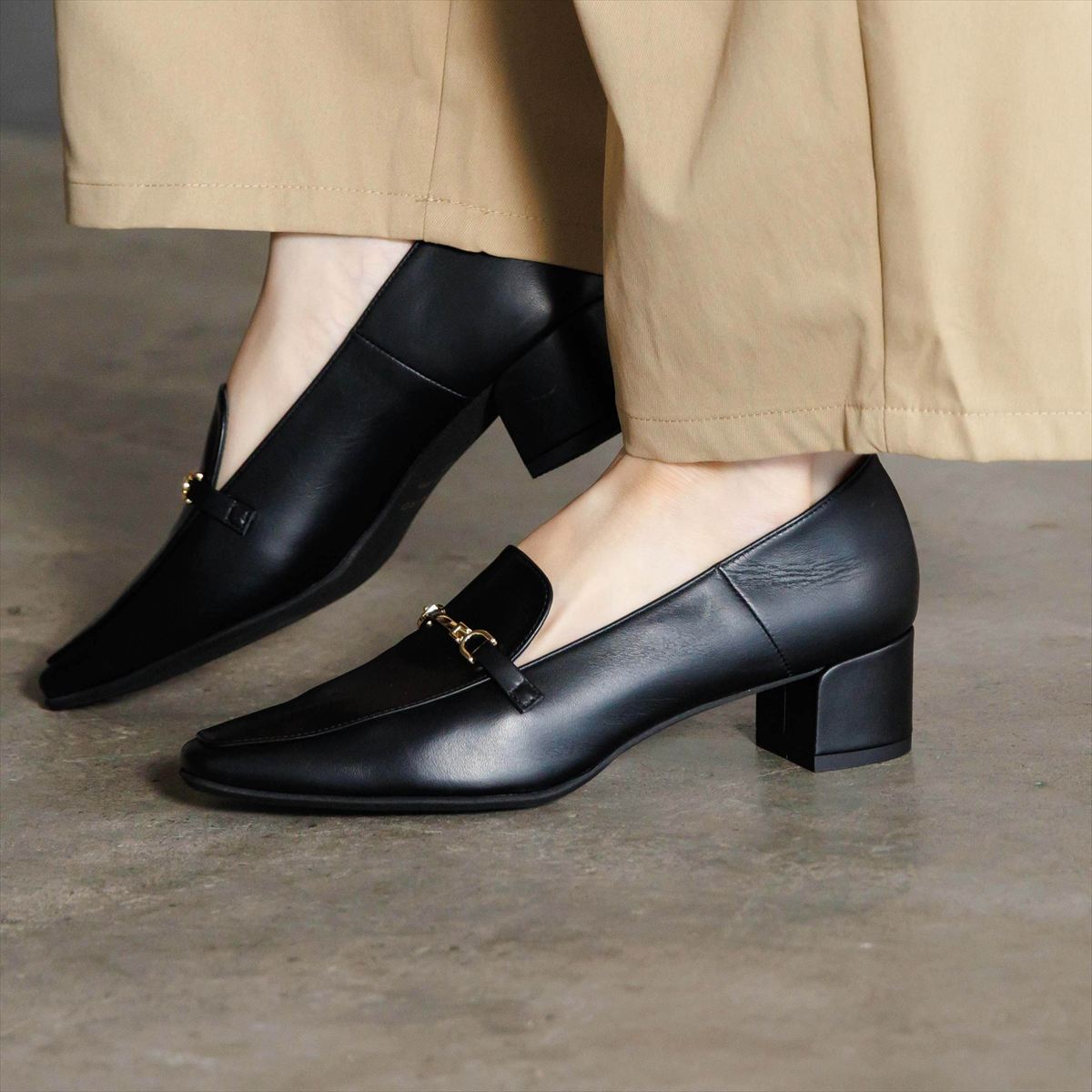 【26AW】ヒールバブーシュビットローファー/661331