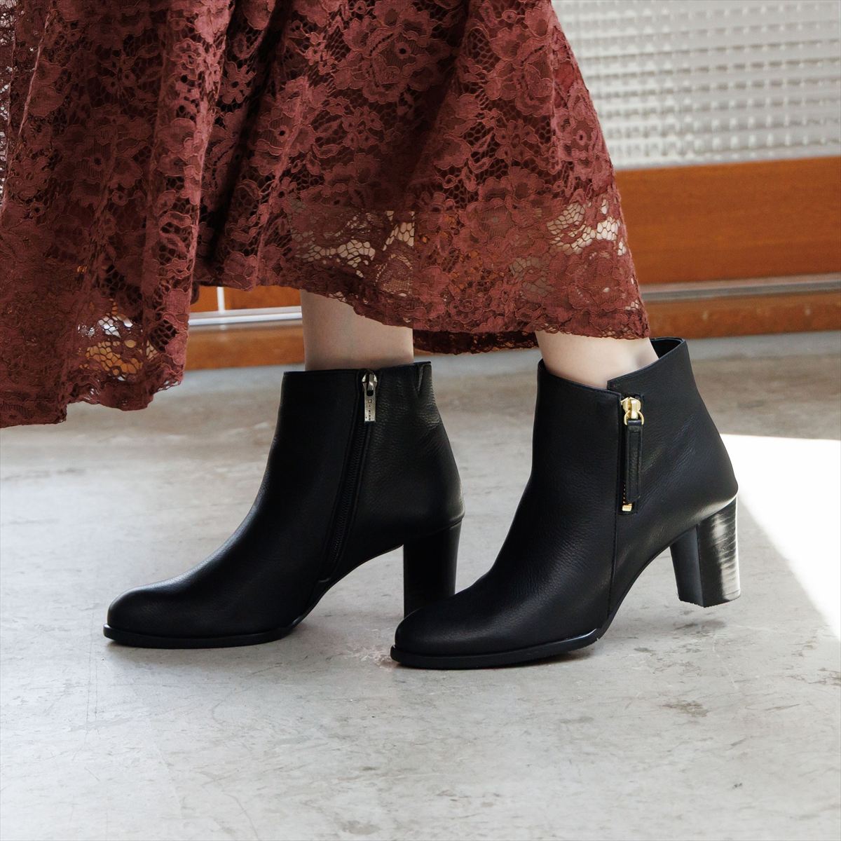 【26AW】サイドジップヒールブーツ/661407