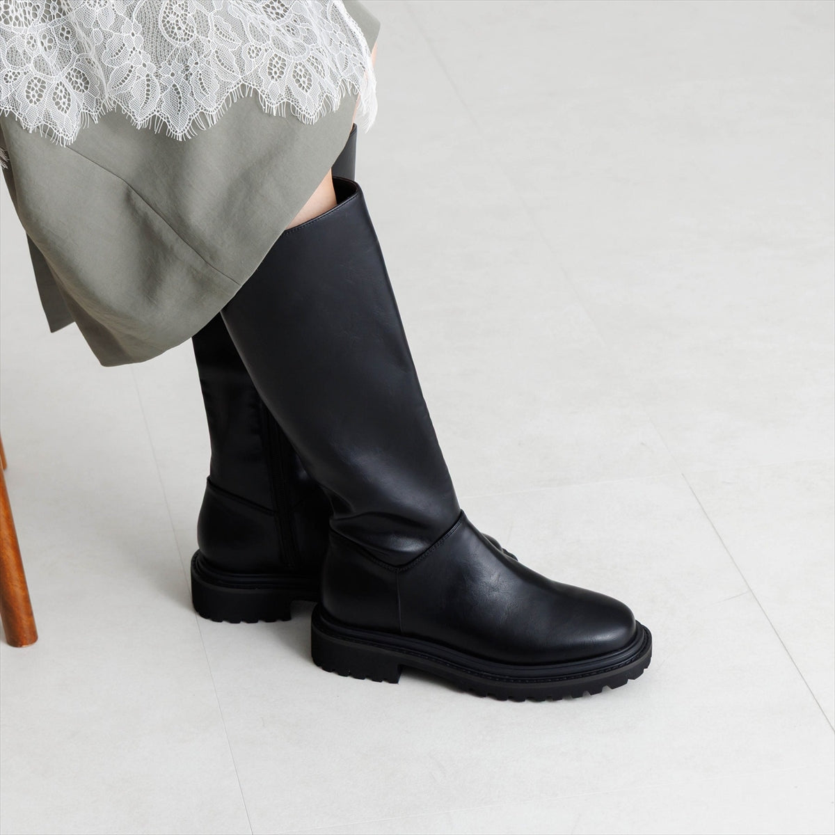 《予約／12月上旬入荷予定》【26AW】トラックソールロングブーツ/661423