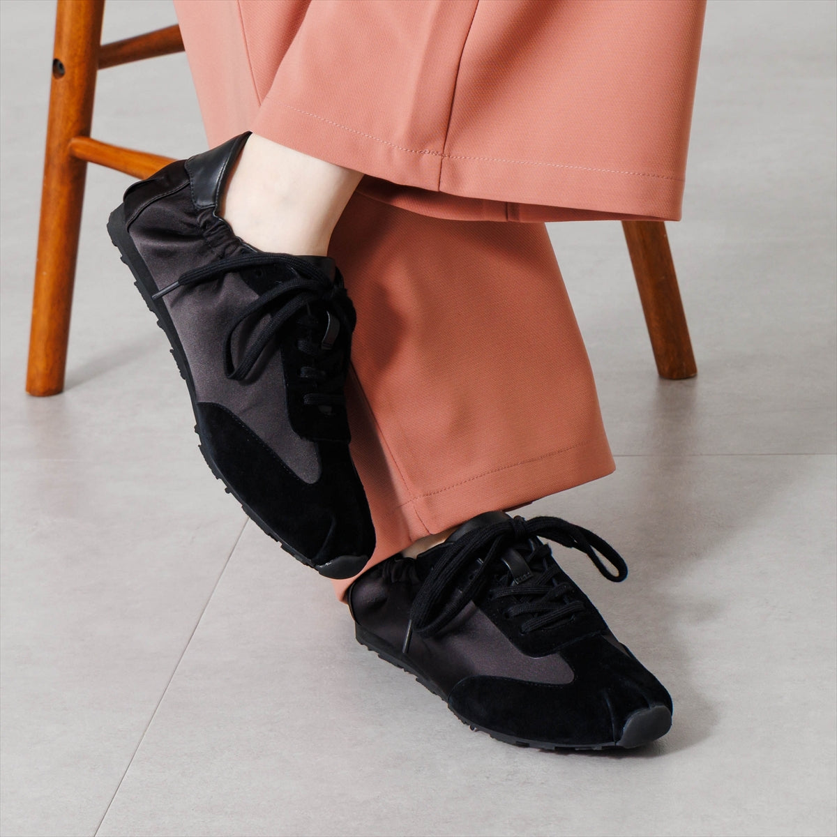 【26AW】2WAYレースフラットスニーカー/667102