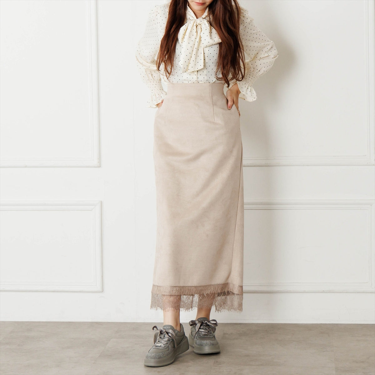《一部予約／10月中旬入荷予定》【26AW】2WAYレース厚底コートソールスニーカー/667301