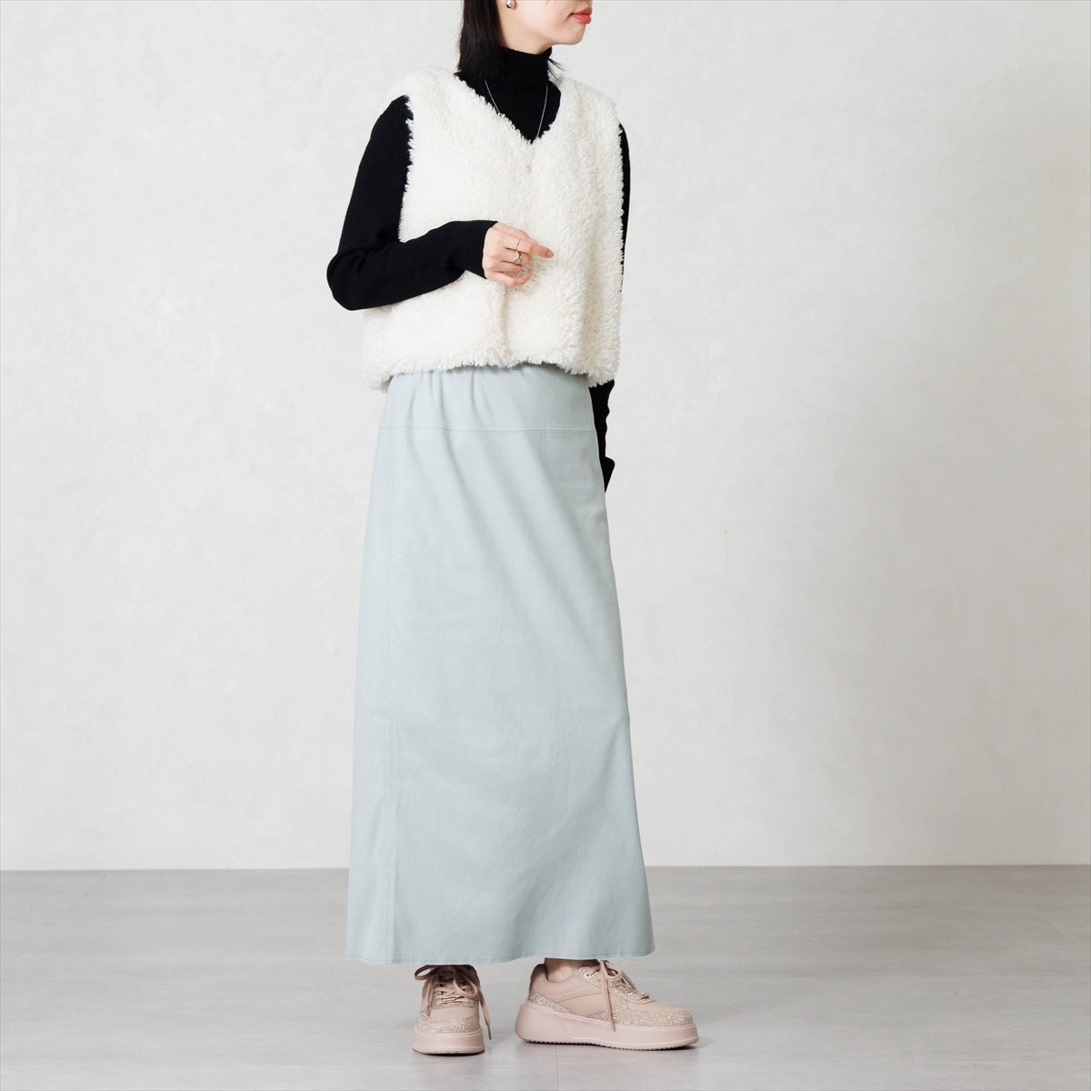 《一部予約／10月中旬入荷予定》【26AW】2WAYレース厚底コートソールスニーカー/667301